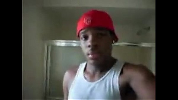 BIG bathrrom break going hard