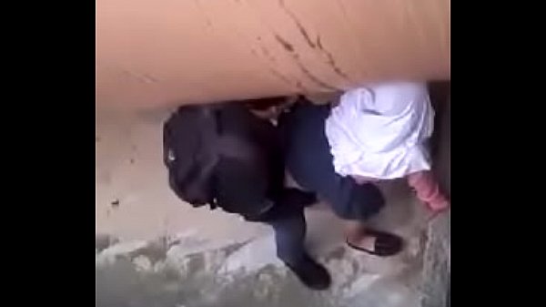 Siswa SMP Tercyduk Sedang Mesum Disebuah Bawah Pipa Besar Saguling Bandung Barat